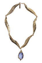 Load image into Gallery viewer, Metal necklace with glass details
