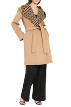 Load image into Gallery viewer, Reversible wool coat
