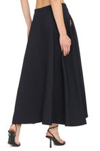 Load image into Gallery viewer, Wool crepe skirt
