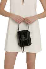 Load image into Gallery viewer, Daisy Patent leather bucket bag
