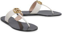 Load image into Gallery viewer, Leather thong-sandals
