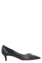 Load image into Gallery viewer, Zumi leather pointy-toe pumps
