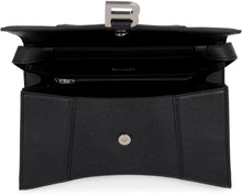 Load image into Gallery viewer, Hourglass leather bag

