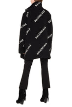 Load image into Gallery viewer, Wool and cashmere coat
