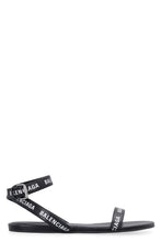 Load image into Gallery viewer, Leather flat sandals
