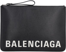 Load image into Gallery viewer, Logo detail flat leather pouch
