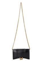 Load image into Gallery viewer, Hourglass leather wallet on chain
