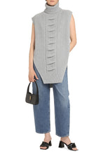 Load image into Gallery viewer, Knitted vest
