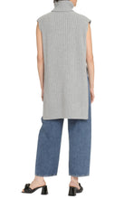 Load image into Gallery viewer, Knitted vest
