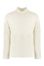 Load image into Gallery viewer, Turtleneck wool pullover
