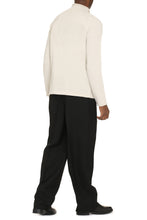 Load image into Gallery viewer, Turtleneck wool pullover
