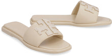 Load image into Gallery viewer, Leather flat sandals
