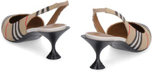 Load image into Gallery viewer, Vintage check motif pointy-toe slingback
