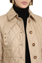 Load image into Gallery viewer, Quilted jacket
