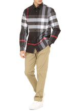 Load image into Gallery viewer, Checked cotton shirt
