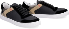 Load image into Gallery viewer, Leather and suede sneakers
