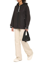 Load image into Gallery viewer, Hooded windbreaker

