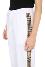 Load image into Gallery viewer, Contrast side stripes sweatpants
