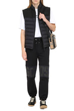 Load image into Gallery viewer, Full zip field vest
