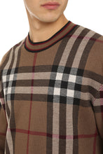Load image into Gallery viewer, Long sleeve crew-neck sweater
