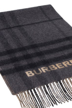 Load image into Gallery viewer, Checked cashmere scarf

