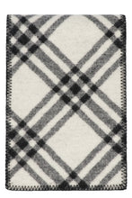 Load image into Gallery viewer, Wool scarf

