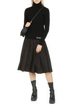 Load image into Gallery viewer, Ribbed wool turtleneck sweater
