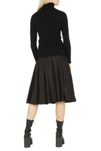 Load image into Gallery viewer, Ribbed wool turtleneck sweater
