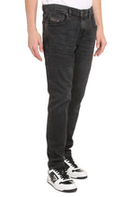 Load image into Gallery viewer, 2019 D-Strukt 09b83 slim fit jeans
