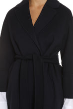 Load image into Gallery viewer, Arona wool coat
