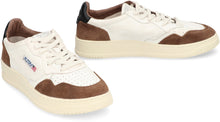 Load image into Gallery viewer, Medalist  leather low-top sneakers

