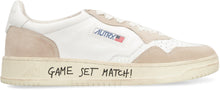 Load image into Gallery viewer, Medalist low-top sneakers
