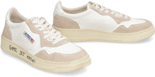 Load image into Gallery viewer, Medalist low-top sneakers
