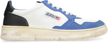 Load image into Gallery viewer, Super Vintage low-top sneakers

