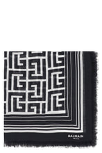 Load image into Gallery viewer, Jacquard shawl with frayed edges
