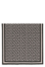 Load image into Gallery viewer, Jacquard motif knitted scarf
