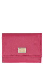 Load image into Gallery viewer, Small leather flap-over wallet

