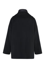 Load image into Gallery viewer, Jacket with removable padding

