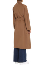 Load image into Gallery viewer, Calla Virgin wool coat
