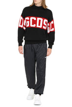 Load image into Gallery viewer, Long sleeve crew-neck sweater
