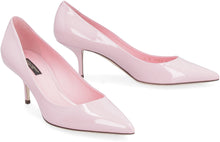 Load image into Gallery viewer, Patent leather pointy-toe pumps
