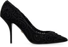 Load image into Gallery viewer, Lace pumps
