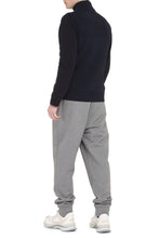 Load image into Gallery viewer, Padded front panel knitted vest
