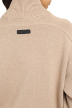 Load image into Gallery viewer, Turtleneck wool pullover
