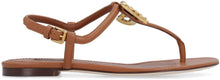 Load image into Gallery viewer, Leather thong-sandals
