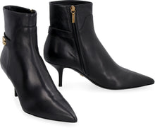 Load image into Gallery viewer, Logo detail leather booties
