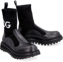 Load image into Gallery viewer, Logo detail leather booties
