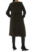 Load image into Gallery viewer, Faux fur waistcoat
