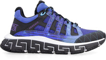 Load image into Gallery viewer, Trigreca low-top sneakers
