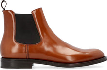 Load image into Gallery viewer, Monmouth Wg leather chelsea boots
